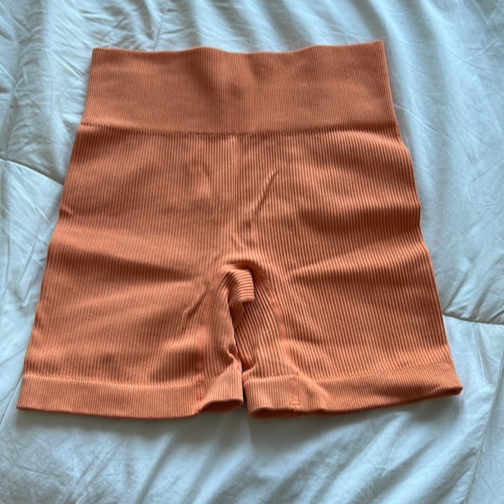 Seamless workout shorts